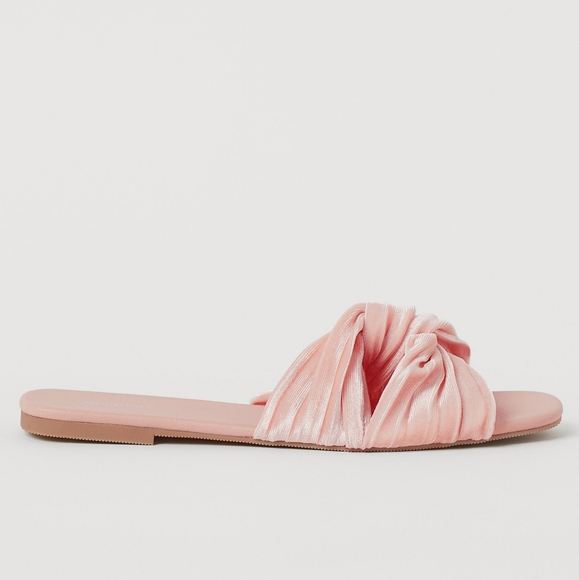 Sold NWTS H&M Women's Velour slides - Picture 4 of 6